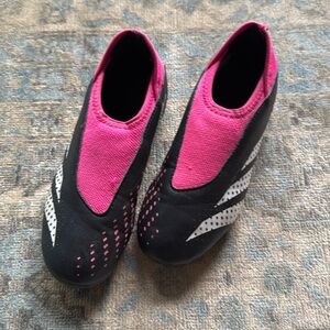COPY - Girls Adidas Predator soccer cleats. Size 2.